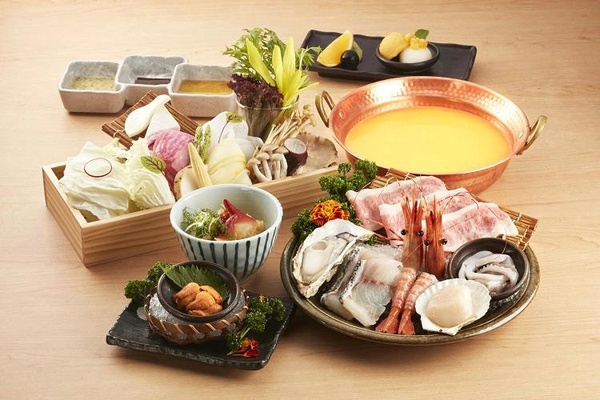 海膽+和牛超奢華！黑毛屋本家推「北海道海膽涮涮鍋」，和牛嫩海膽鮮，最後吃碗海膽粥