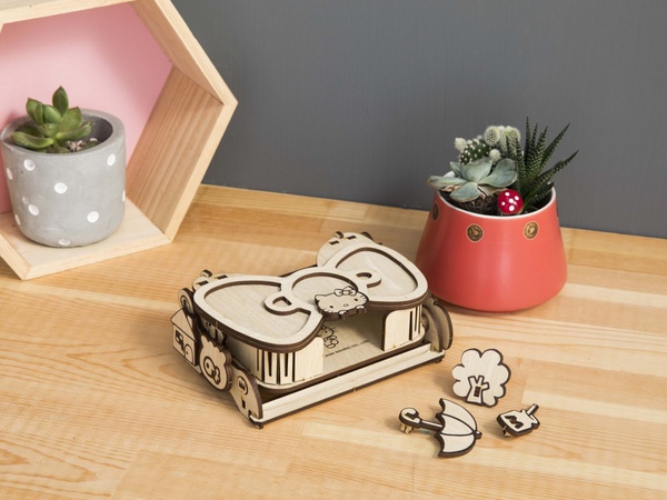 HELLO KITTY粉絲動起來！特力屋聯手三麗鷗推手工木作第二彈，KITTY、蛋黃哥都可愛！