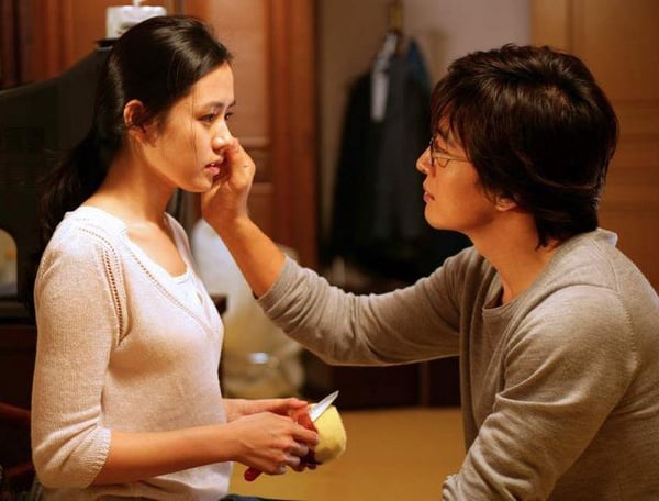 孫藝珍難得一見的性感瞬間！孫藝珍寫真露美腿&渾圓美胸，情慾電影將清純性感演到極致