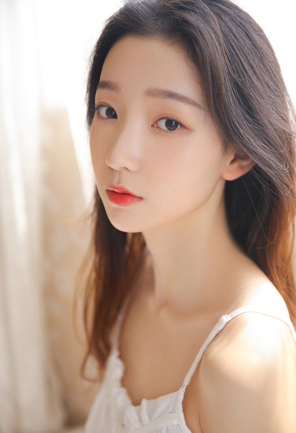 熱播甜寵劇古裝女神7:譚曉凡《願我如星君如月》