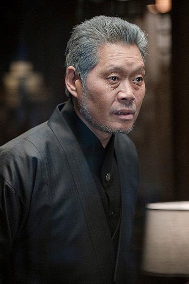 《雙甲路邊攤》聲音出演了「玉皇大帝」的演員,是《梨泰院Class》超壞的張大熙會長喔~