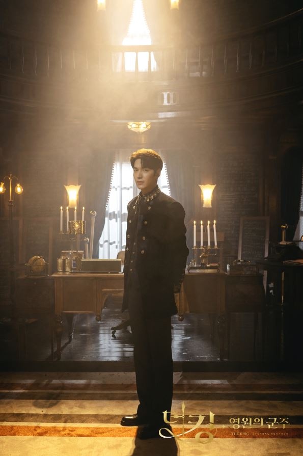 《The King：永遠的君主》李敏鎬皇宮介紹1：300億韓元打造出來的豪華宮殿
