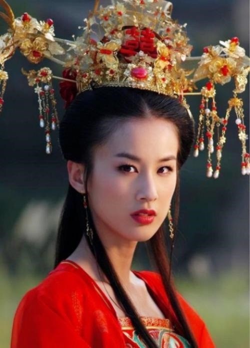 經典劇裡的古裝女神7:黃聖依《天仙配》、《碧血劍》、《白蛇傳說》