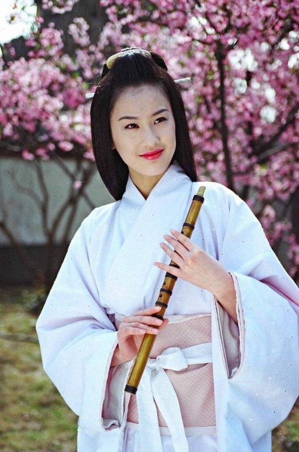 經典劇裡的古裝女神7:黃聖依《天仙配》、《碧血劍》、《白蛇傳說》
