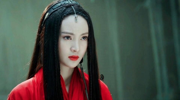 10位經典劇裡的古裝女神!第一代后宮霸主不是孫儷《甄嬛傳》是寧靜,當年不修片也美