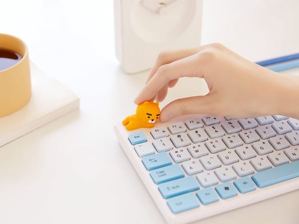 上班族小姊姊必備！Kakao Friends推出超療癒鍵盤＋滑鼠，無辜Ryan萌度破表