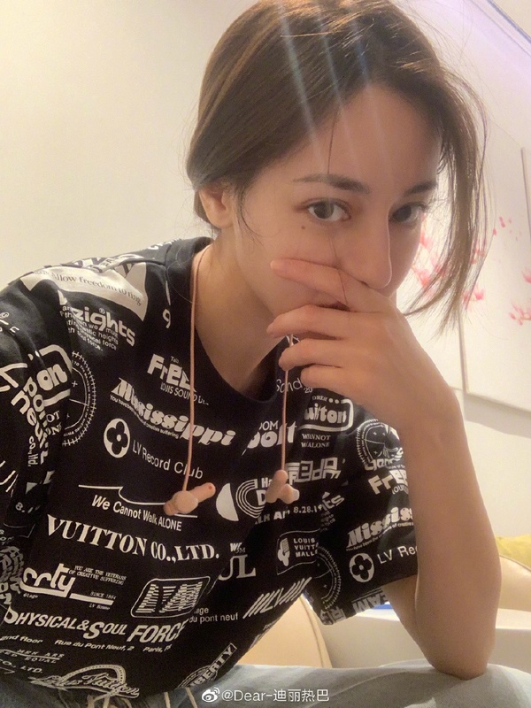 女星吃粽不長肉秘訣！趙麗穎、秦嵐、迪麗熱巴減肥法公開，跟著做吃高熱量美食也不怕胖