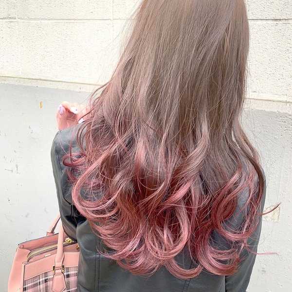 Lisa、Jennie新髮型辣翻！2020春夏黑褐髮色圖鑑，迪麗熱巴的裙擺染美過頭！
