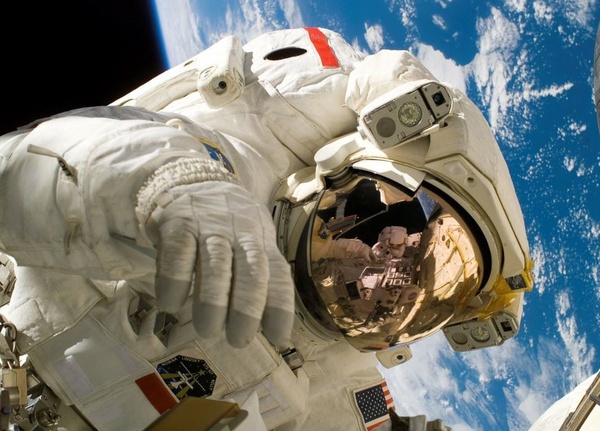 NASA 居然要推出香水了！全新Eau De Space「外太空」香水，讓你一品外太空的香味！