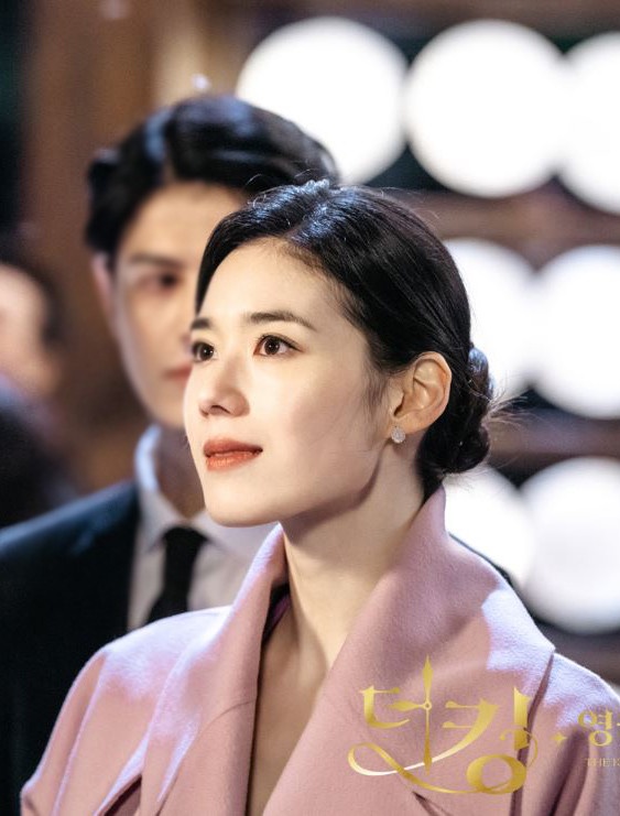 《The King：永遠的君主》藏女性向上思想2：努力往上爬的職業女性 具瑞怜