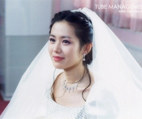 孫藝珍20歲清純美圖大集合！孫藝珍《夏日香氣》柔弱清新，連流淚都美，根本仙女下凡！