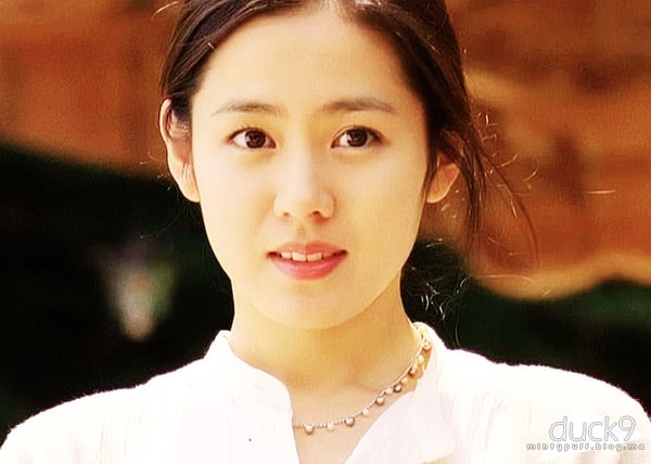 孫藝珍20歲清純美圖大集合！孫藝珍《夏日香氣》柔弱清新，連流淚都美，根本仙女下凡！