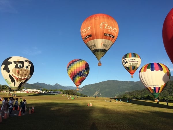 快挑戰輕功水上漂！台東熱氣球節即將登場，知本老爺酒店夏季專案讓你泡溫泉、挑戰闖關