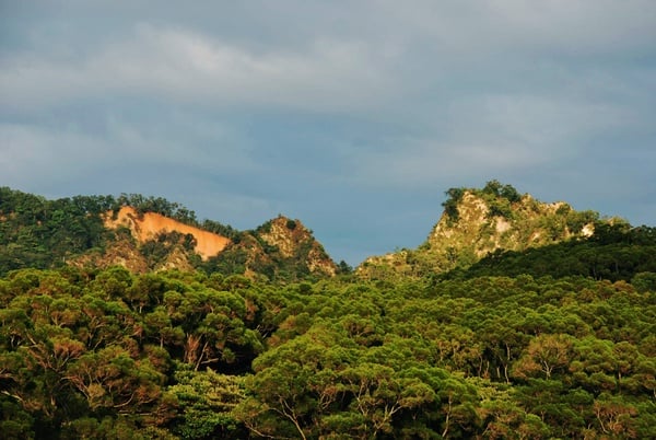 台版美國大峽谷！苗栗三義「火炎山」壯觀美景令人屏息，登山攻略報你知