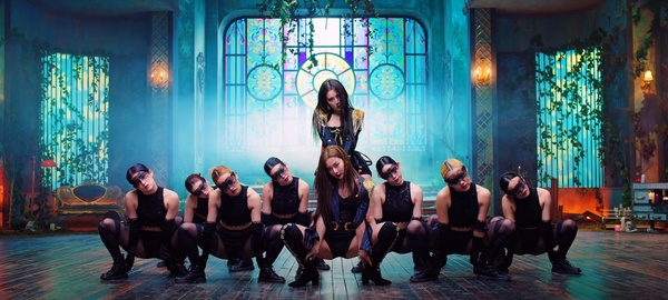 Red Velvet小分隊IRENE & SEULGI《Monster》公開 ! 粉絲急忙「披上」毛毯
