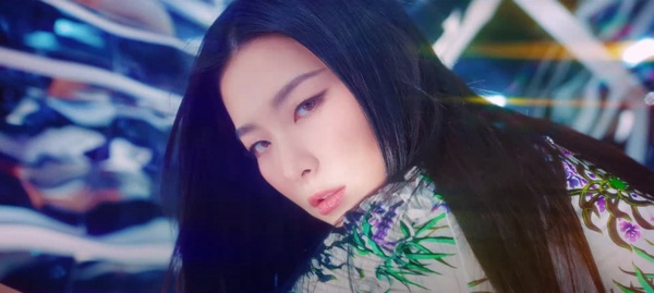 Red Velvet小分隊IRENE & SEULGI《Monster》公開 ! 粉絲急忙「披上」毛毯