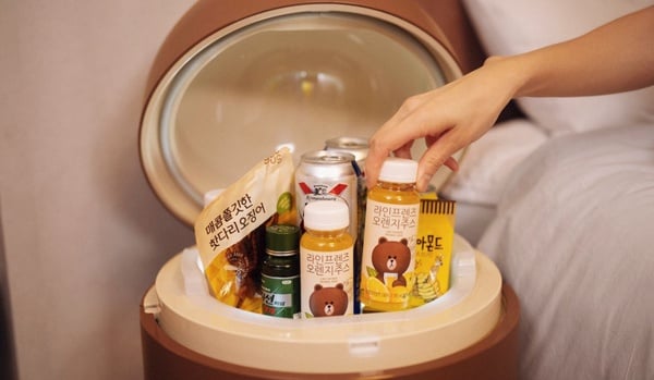 Line Friends推出「熊大迷你冰箱」,21L超大容量,還可UV殺菌、連結藍芽音響!
