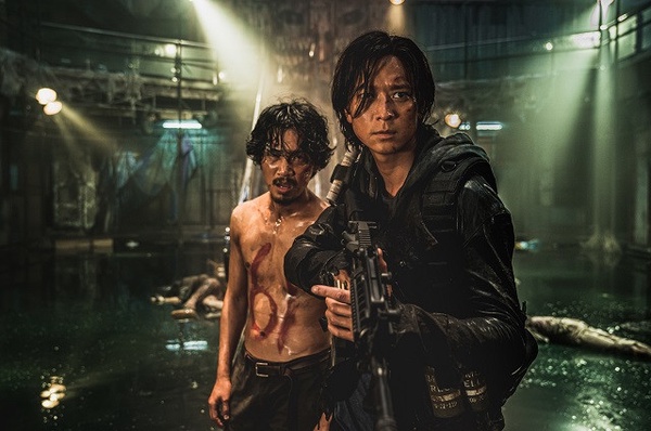 《屍速列車：感染半島》最大看點一次看，導演曾透露「真的很後悔」，7/15震撼上映