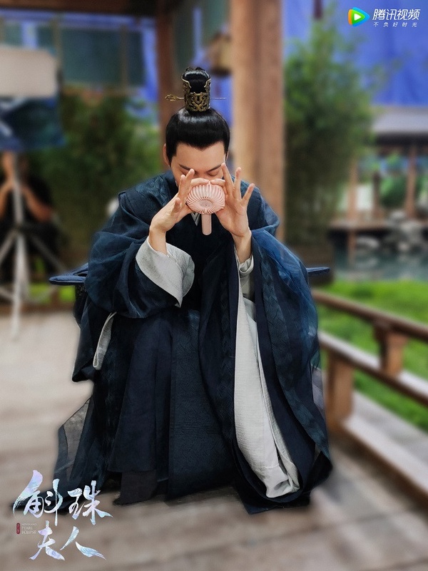 李現《人生若如初見》首曝劇照!10部陸劇新劇照官宣,胡一天《親愛的,摯愛的》也來啦