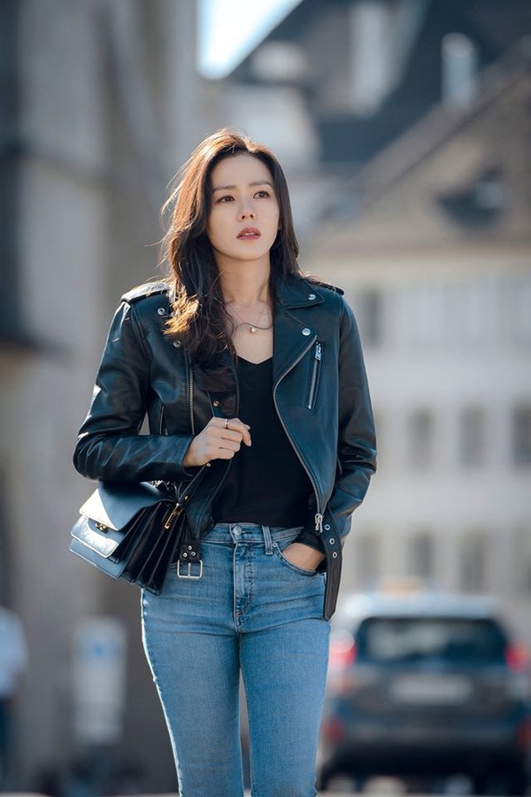孫藝珍霸總風美圖合集1:《愛的迫降》總裁時裝秀