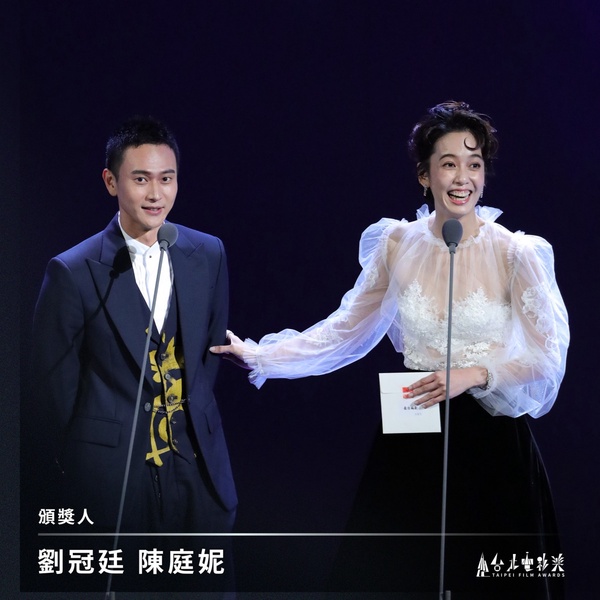 2020台北電影節林依晨戰袍太辣！張鈞甯、曾之喬紅毯爭艷，魔鬼身材＆美胸保養秘訣揭曉