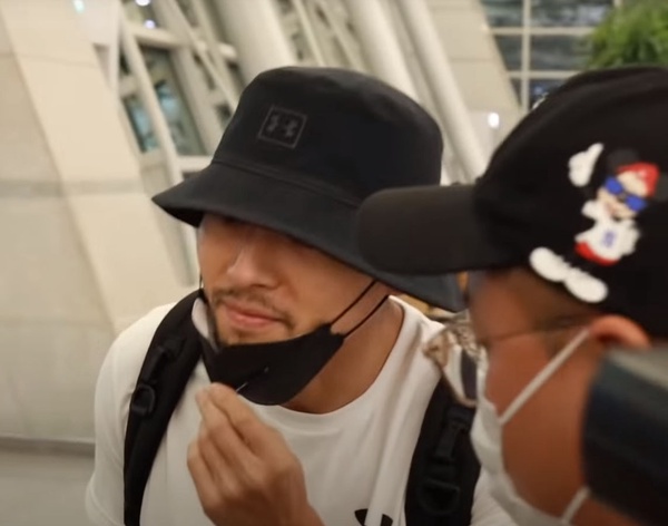 玄彬《交涉》飛約旦!口罩下的鬍渣引熱議!