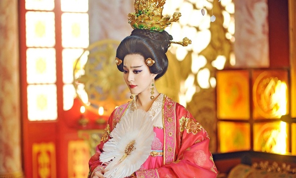 趙露思《長歌行》唐朝古裝造型曝光!9個古裝劇「唐宮美人」,楊冪、鄭爽都是經典