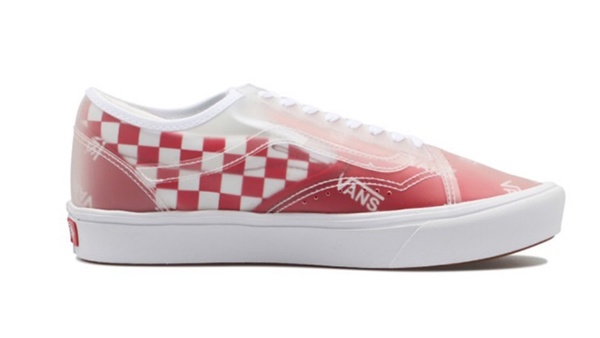 VANS透明鞋Comfycush Slip-Skool 推出三款全新配色,半透明棋格設計,街頭時尚必備!