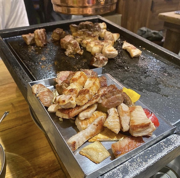 台北超道地「韓式料理」推薦！七家正宗韓國人大推韓式餐館，雪濃湯、炸醬麵必點～