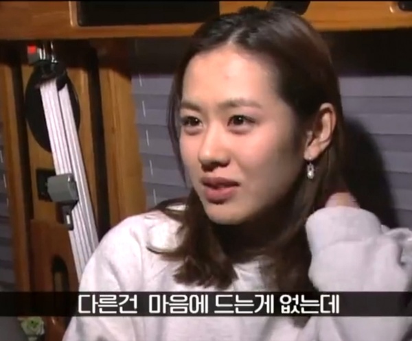 孫藝珍素顏美圖:鏡頭對臉拍也不怕,竟然不滿意自己的鼻子?