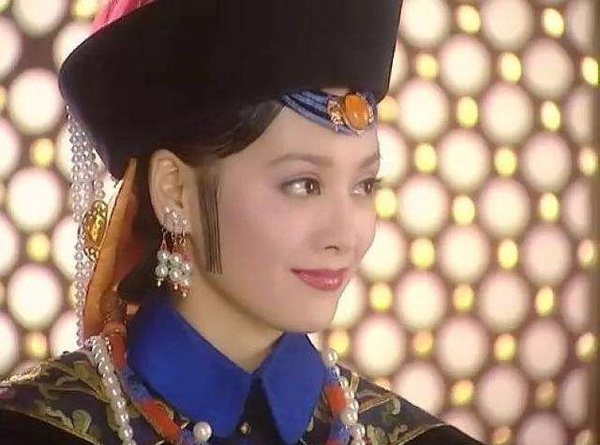 《乘風破浪的姐姐》後宮寵妃角色2:寧靜《孝莊秘史》、《皇太子秘史》