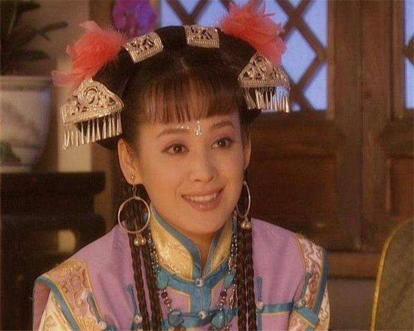 《乘風破浪的姐姐》後宮寵妃角色2:寧靜《孝莊秘史》、《皇太子秘史》
