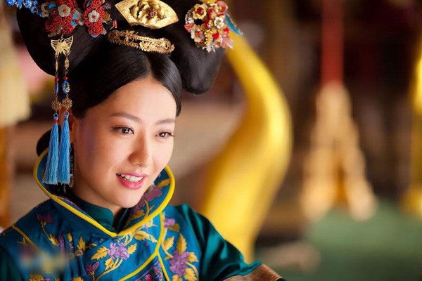 《乘風破浪的姐姐》後宮寵妃角色3:白冰 飾演《宮鎖珠簾》婉嬪