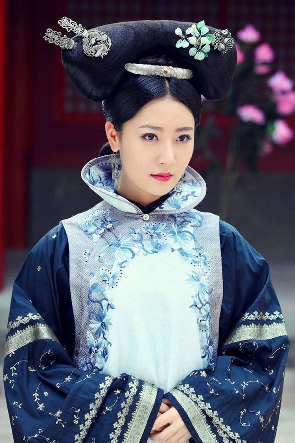 《乘風破浪的姐姐》後宮寵妃角色3:白冰 飾演《宮鎖珠簾》婉嬪