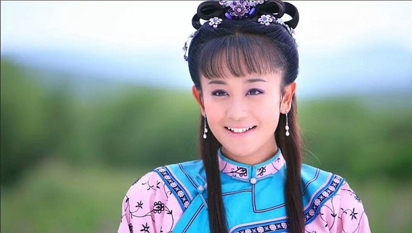 《乘風破浪的姐姐》後宮寵妃角色5:海陸 飾演《新還珠格格》夏紫薇