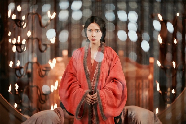 《乘風破浪的姐姐》後宮寵妃角色8:萬茜 飾演《三國機密之潛龍在淵》伏壽