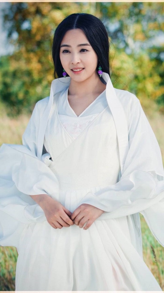 《乘風破浪的姐姐》後宮寵妃角色9:張含韻 飾演《蘭陵王妃》元清鎖