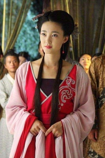 《乘風破浪的姐姐》後宮寵妃角色10:王麗坤 飾演《美人心計》聶慎兒