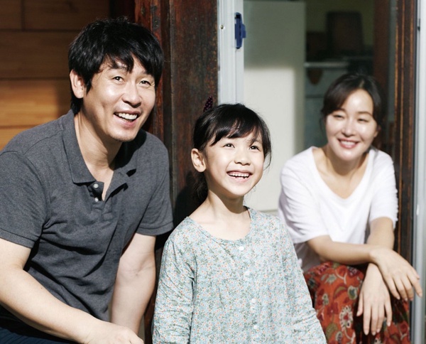 《屍速列車2:感染半島》李蕊作品回顧:7歲出演電影《素媛》,感動無數觀眾