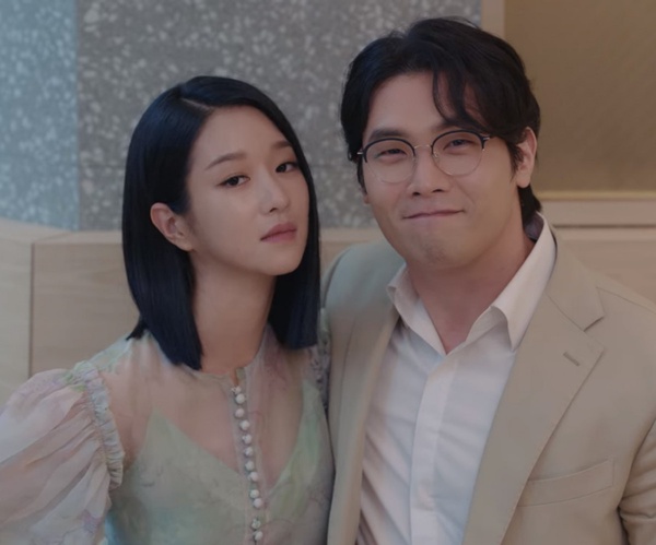 徐睿知《雖然是精神病但沒關係》人設解析！推人下樓、狂吼我愛你，都因她是反社會人格