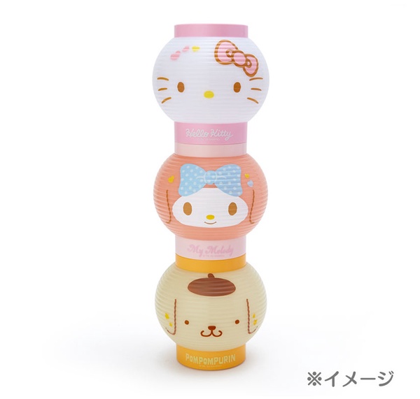 三麗鷗推出「夏日祭典系列」，Hello Kitty、美樂蒂穿上超萌浴衣，還化身成燈籠&蘋果糖