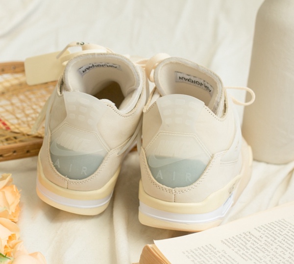 超美奶油色Off-White球鞋!「Off-White™ x Air Jordan 4 」聯名鞋款限量開賣!