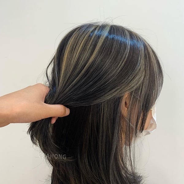 2020韓國大勢「PAGE COLOR」髮色推薦！絕美奶茶棕、木棕色挑染範本，巨顯白仙氣爆增