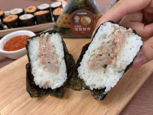 「白飯小偷」江原道蟹膏登場！全家推限量韓式蟹膏飯糰，還有辣味蟹膏通通要吃！