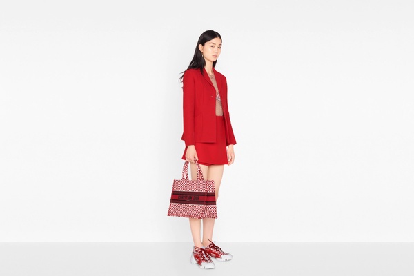 2020七夕限定包款：DIOR 七夕限定波卡圓點「Dioramour系列」