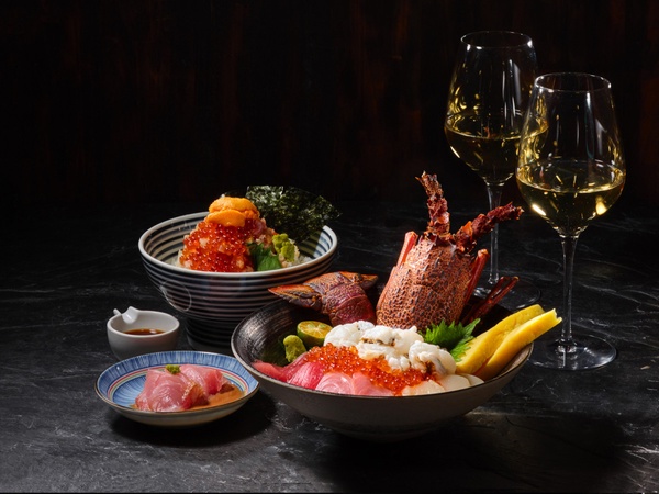 這碗可以吃到一整隻龍蝦！日本橋海鮮丼辻半推「生龍蝦海鮮丼」，鮮嫩多汁千元有找！