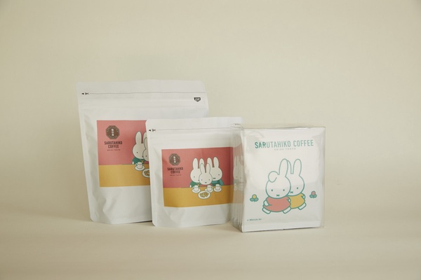 米菲兔＆史努比快閃店在信義！65週年限定商品＆聯名飲品，加碼2.4m米飛兔陪你逛
