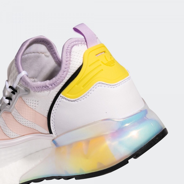 2020粉紅球鞋 #adidas Originals ZX 2K BOOST，NT$5,090 楊冪