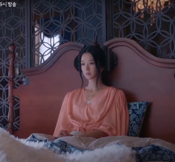 《雖然是精神病但沒關係》網友神吐嘈徐睿知造型3:文英古風造型?髮型像《傳聞中的陳芊芊》