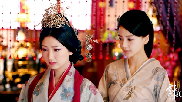 《三十而已》毛曉彤的古裝角色5:《大漢情緣之雲中歌》上官小妹